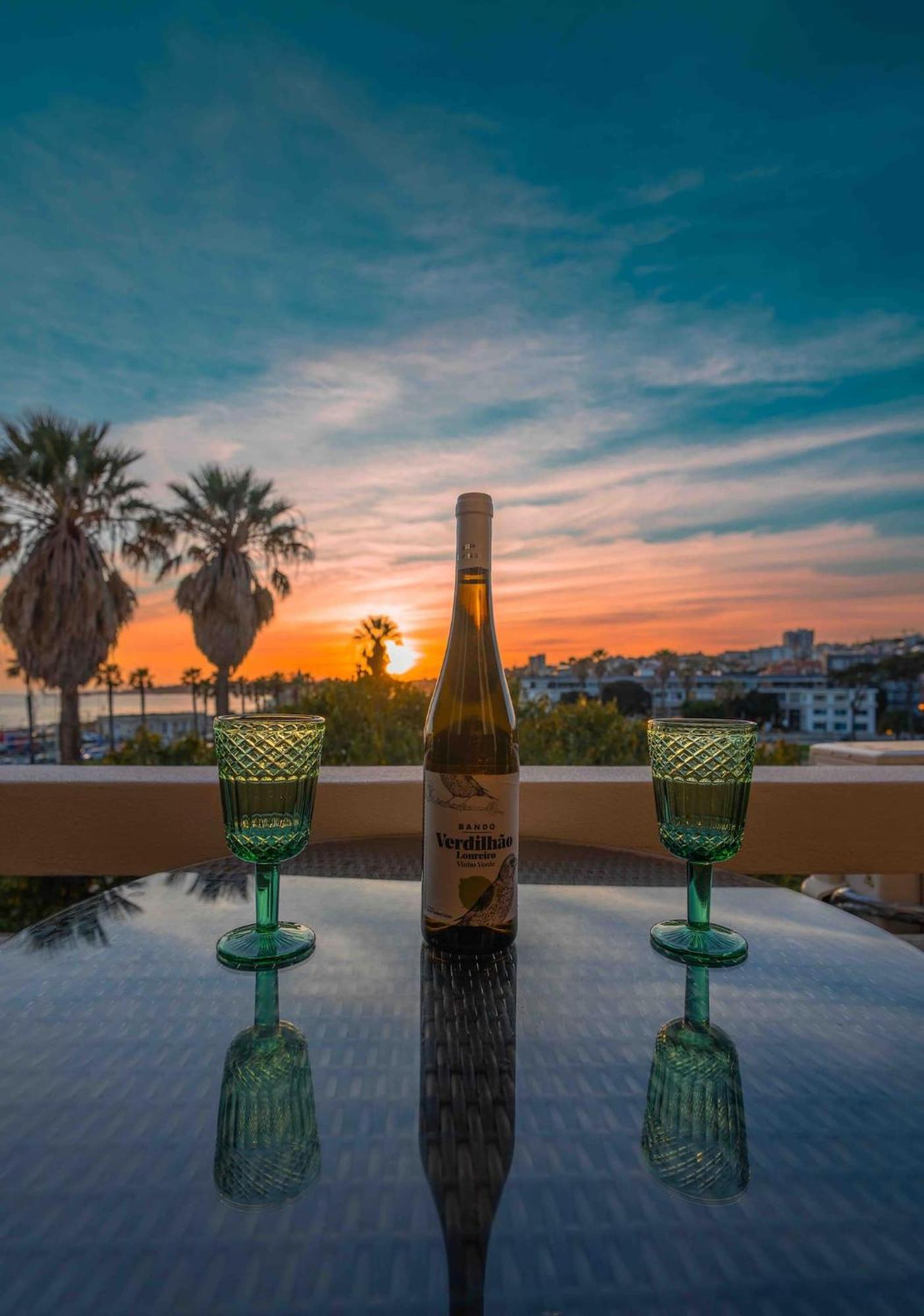 Sea View W Balcony 2 Mins Walk To Beach & Casino Εστορίλ Εξωτερικό φωτογραφία