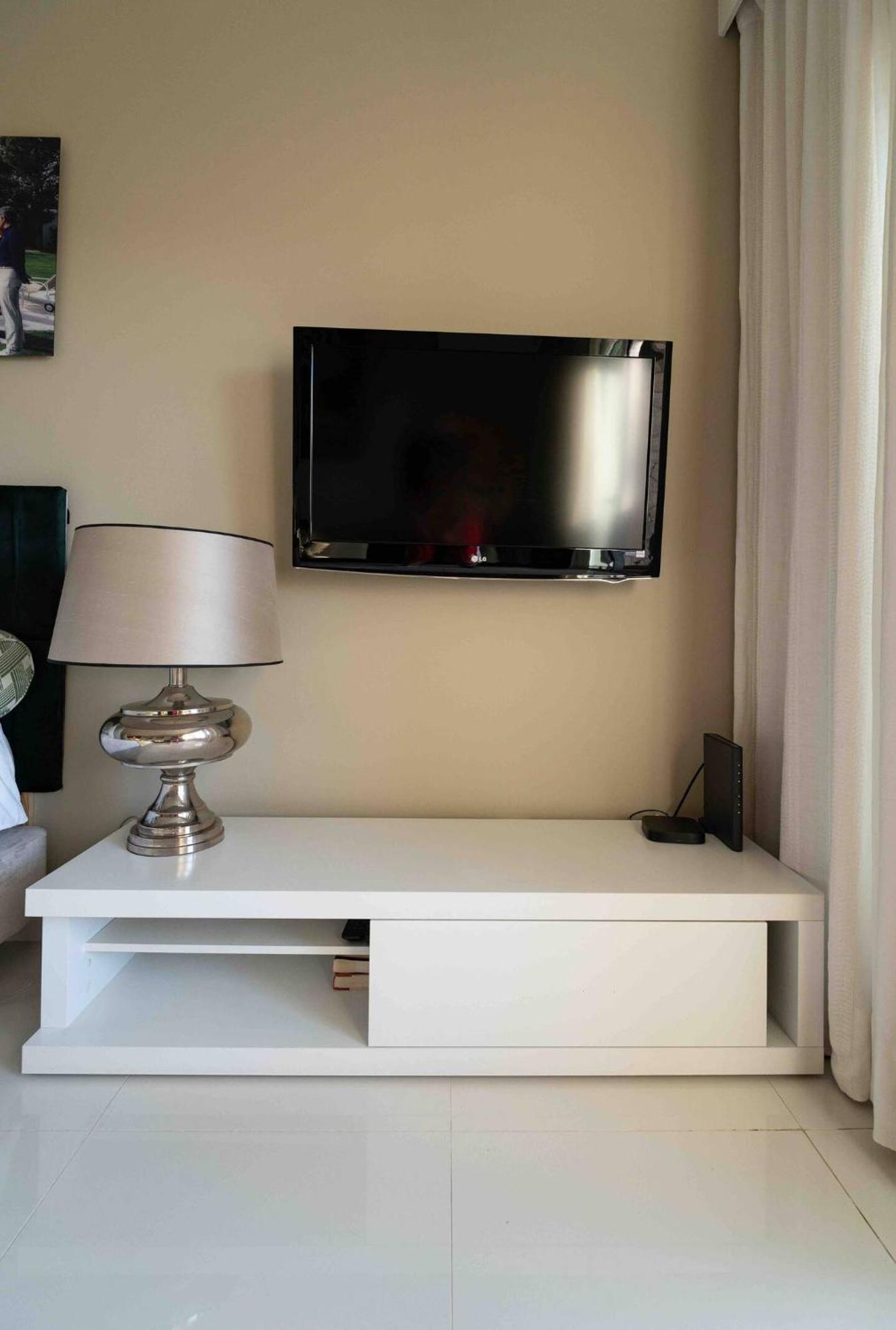 Sea View W Balcony 2 Mins Walk To Beach & Casino Εστορίλ Εξωτερικό φωτογραφία